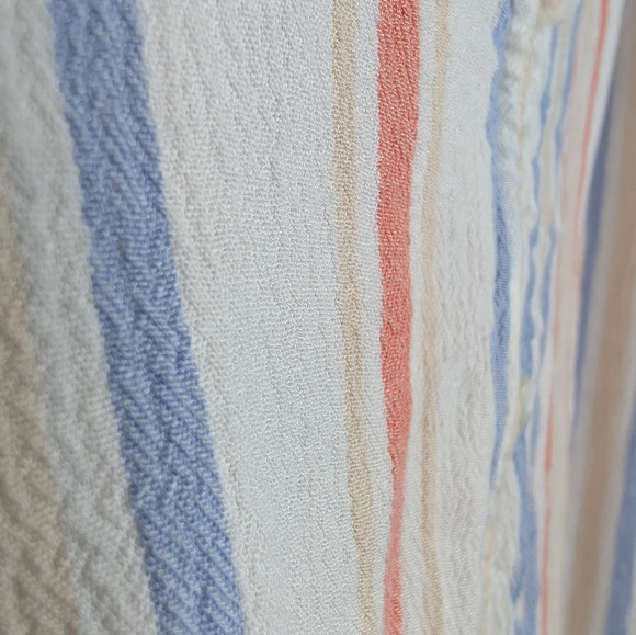 Liz Claiborne Women's V Neck Short Sleeve White Striped Button Down Blouse M - Picture 7 of 7